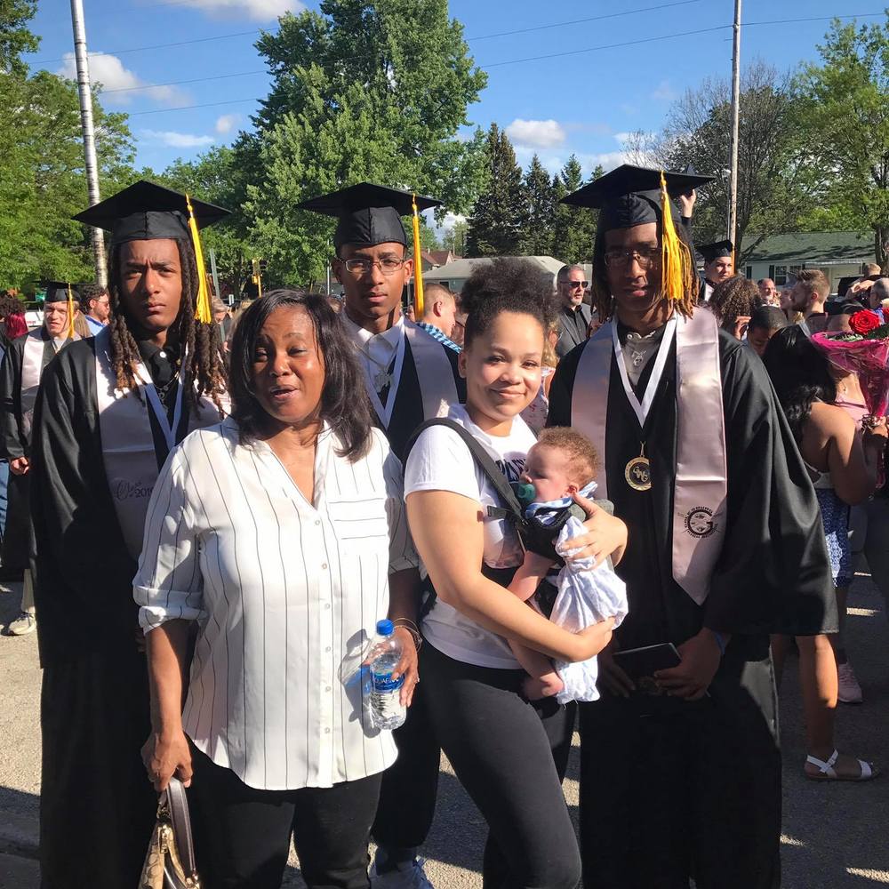 Meet your Posher, Olivia